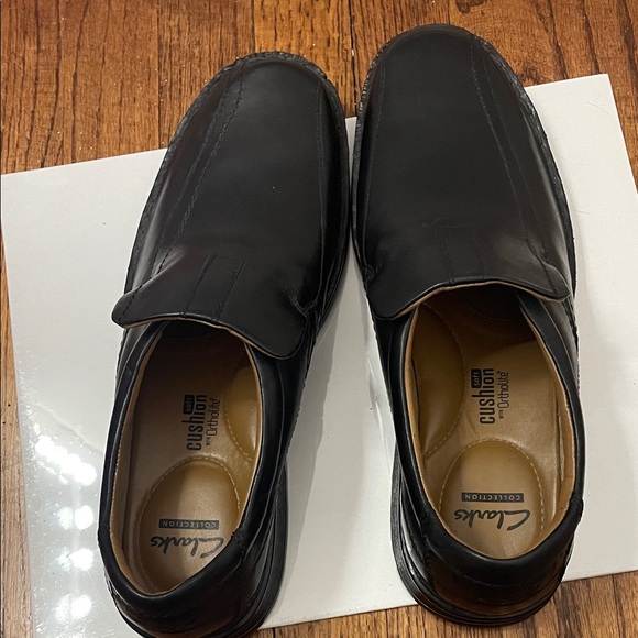 Clarks Tilden Black Leather Slip-On Men’s Loafers - Picture 3 of 9
